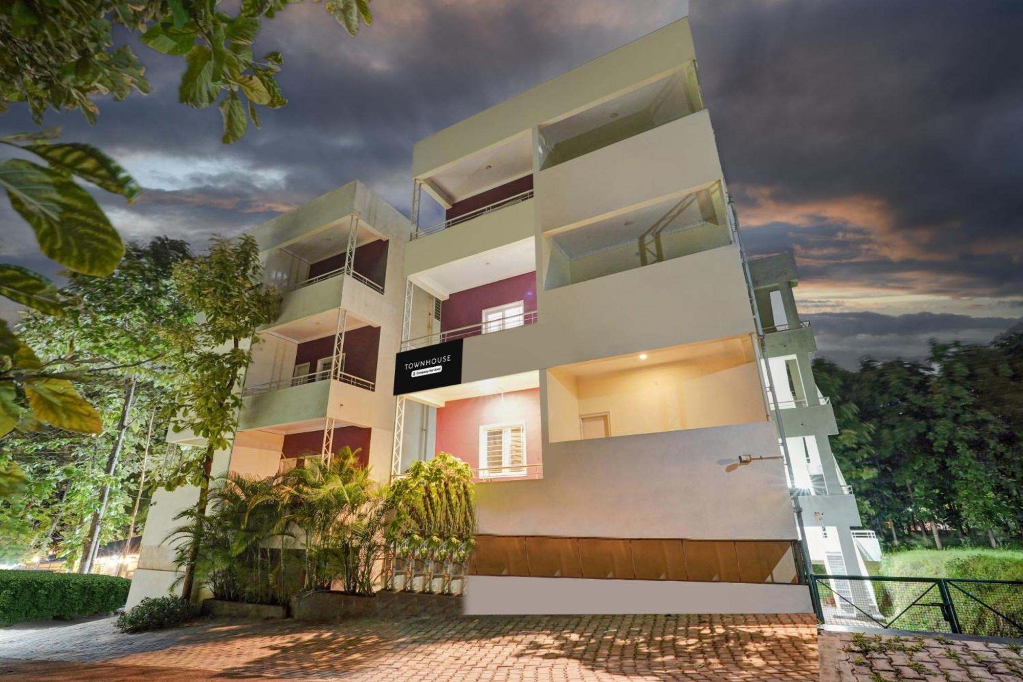 Super Townhouse Hebbal Mysore Belagula Esterno foto